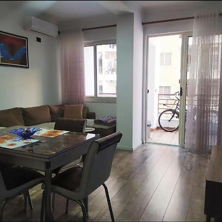 Appartement #1 Modern 1Br With Balcony In Up-And-Coming Hip Area à Tirana Extérieur photo