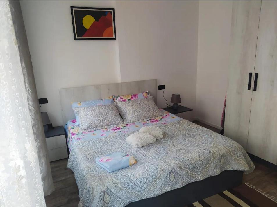 Appartement #1 Modern 1Br With Balcony In Up-And-Coming Hip Area à Tirana Extérieur photo